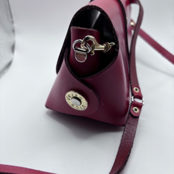 Red Leather bag - Picture 6 of 7